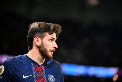 Atacante do PSG cita derrota para o Botafogo e projeta final contra o Flamengo: 'Jogo duro'