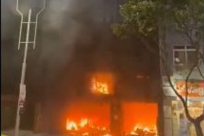 Morre idosa de 85 anos ferida em incêndio de loja em Copacabana