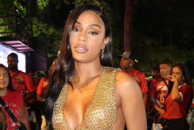 Musa do Salgueiro, MC Rebecca destaca raízes na comunidade e força das mulheres no samba