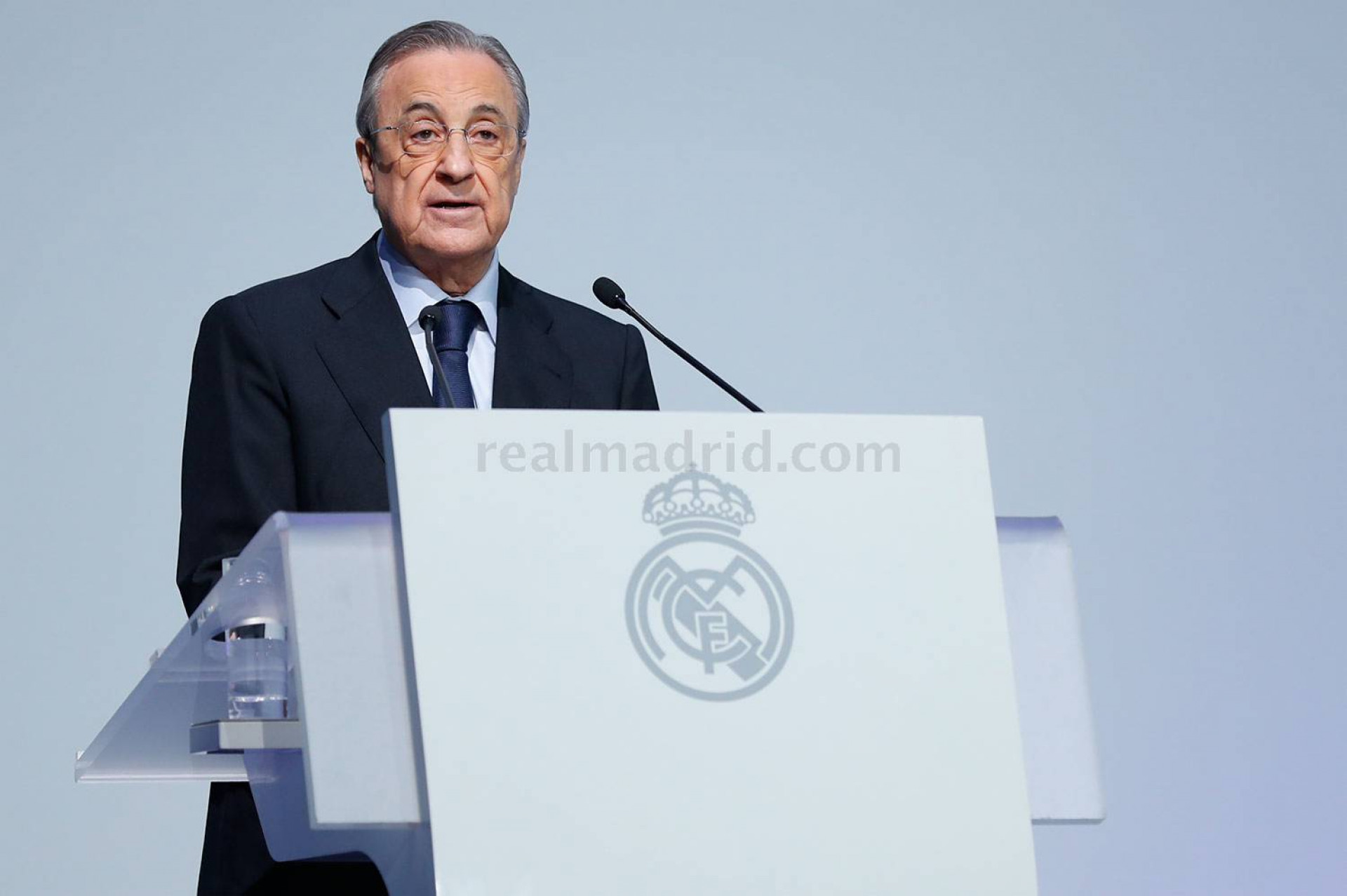 Leila Pereira nega golpe e usa Real Madrid para defender continuidade no Palmeiras