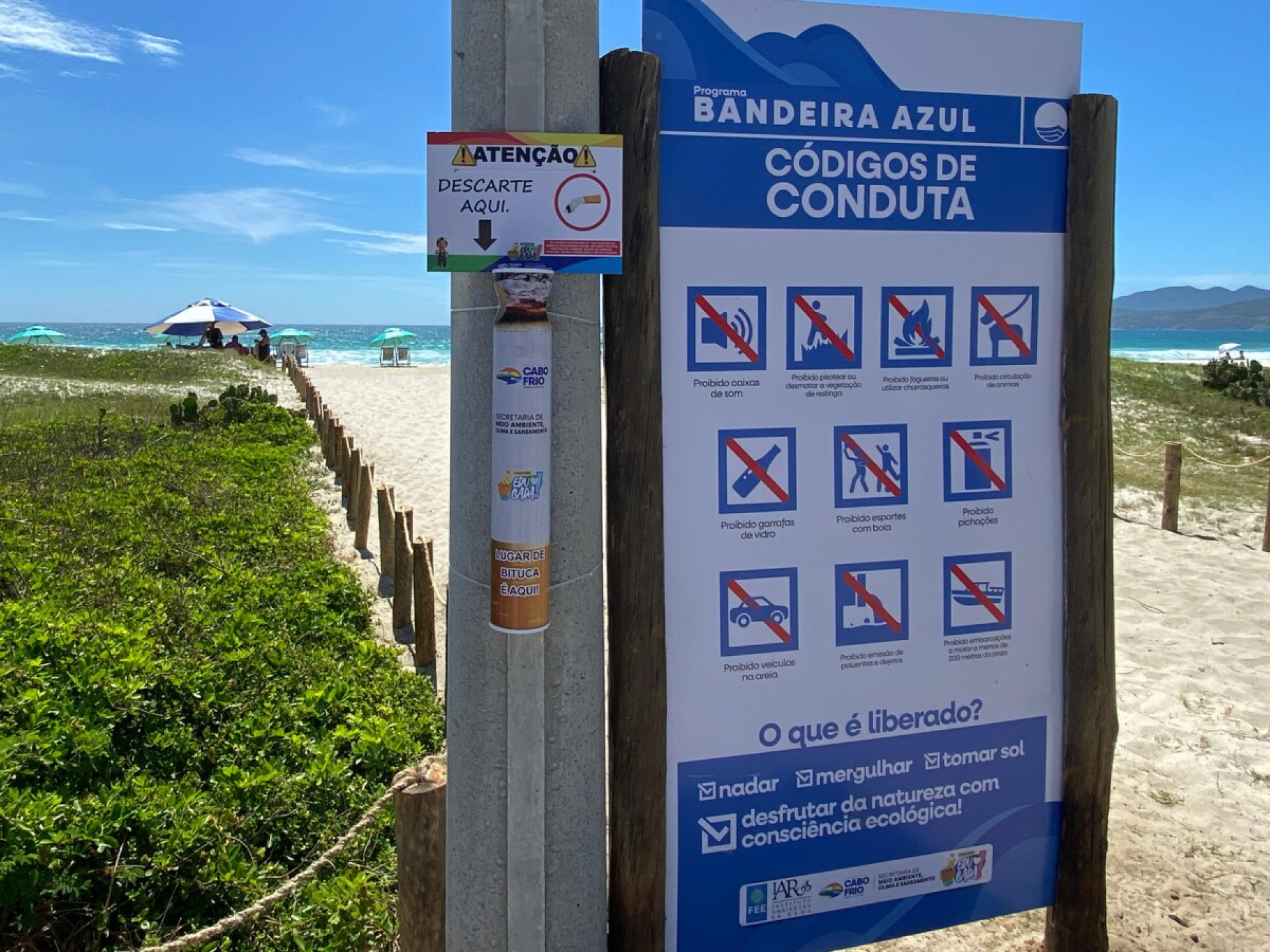 Instalação de bituqueiras nas praias - Ascom