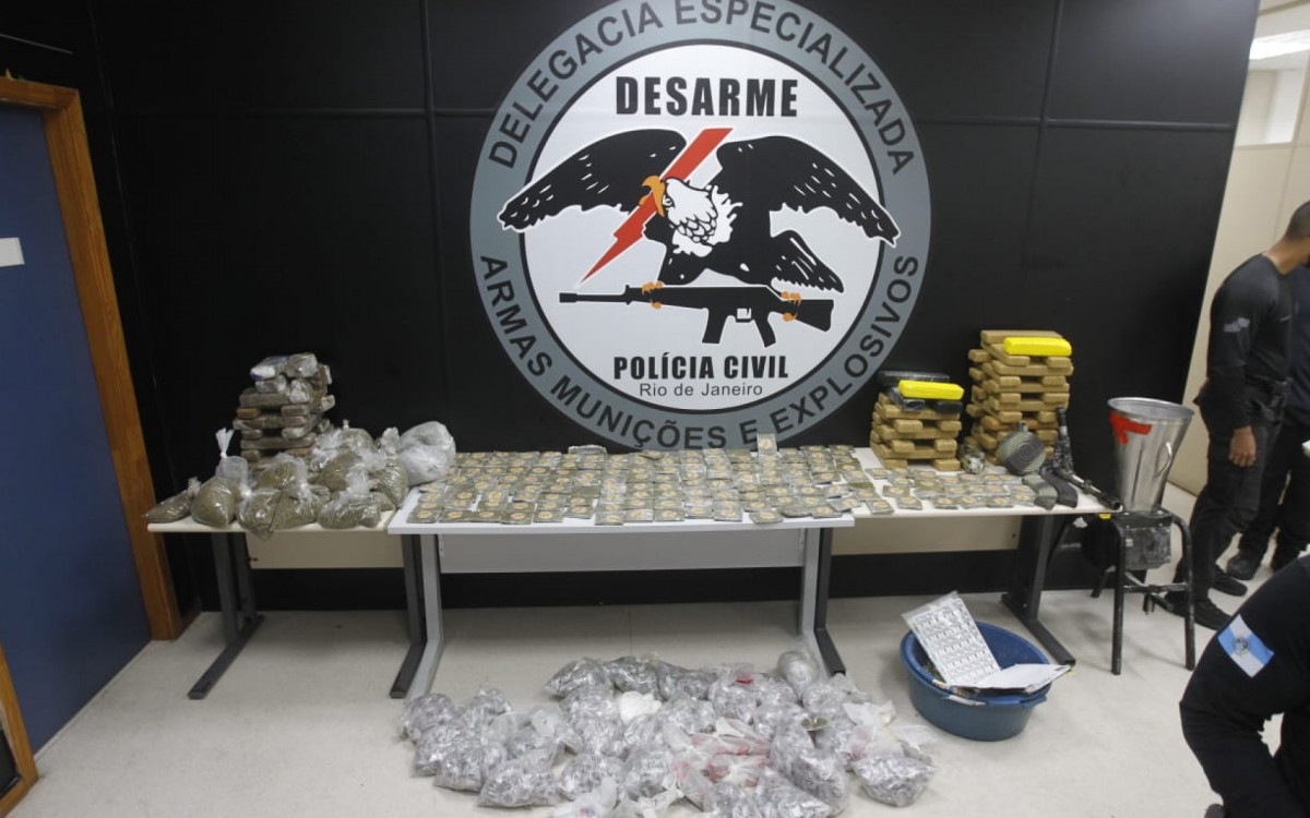 Apreens&otilde;es foram levadas para a sede da Desarme, na Cidade da Pol&iacute;cia, na Zona Norte