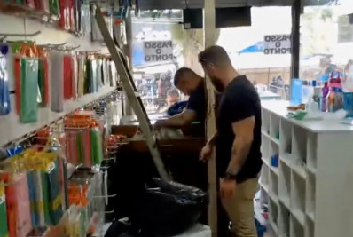 Criminosos são presos com mais de 30 celulares furtados em centro comercial na Zona Oeste