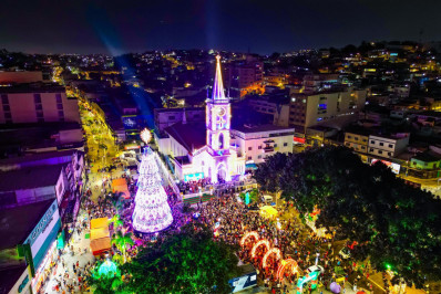 Festival das Luzes Meriti ilumina a cidade com grande celebração na Praça da Matriz
