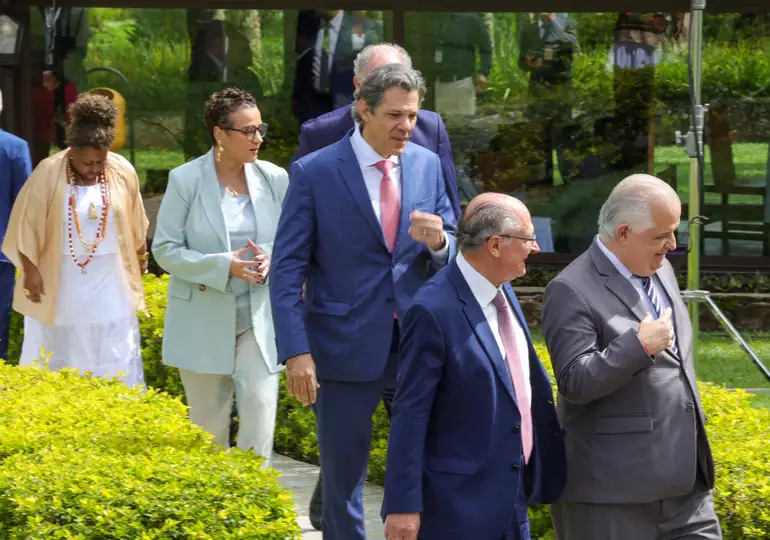 Haddad diz que relação com mercado é 'muito difícil' e que 2026 será 'guerra de narrativas'