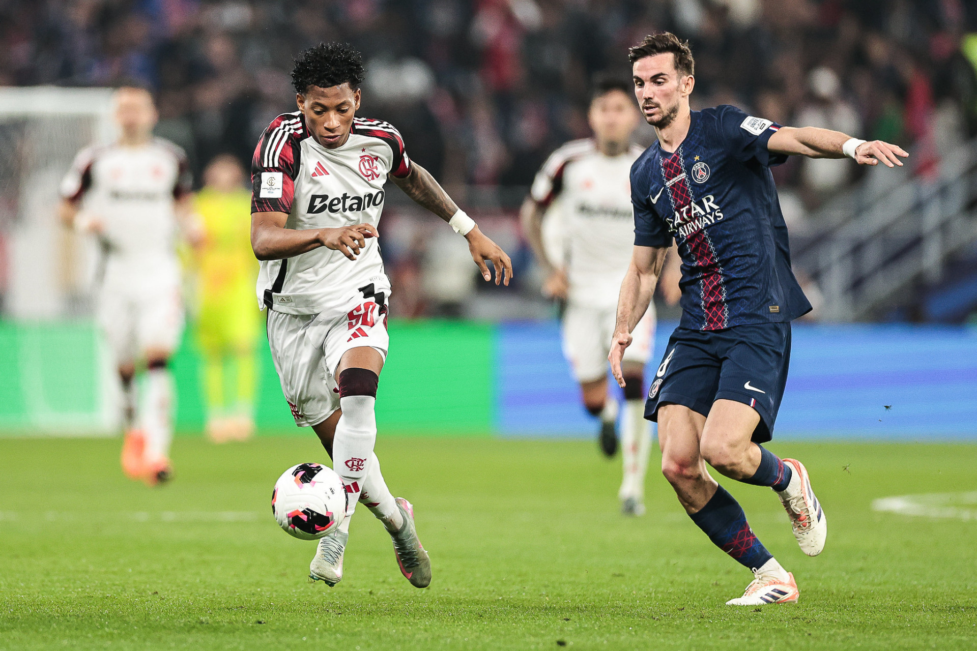 Gonzalo Plata foi um dos destaques do Flamengo contra o PSG - Gilvan de Souza/Flamengo