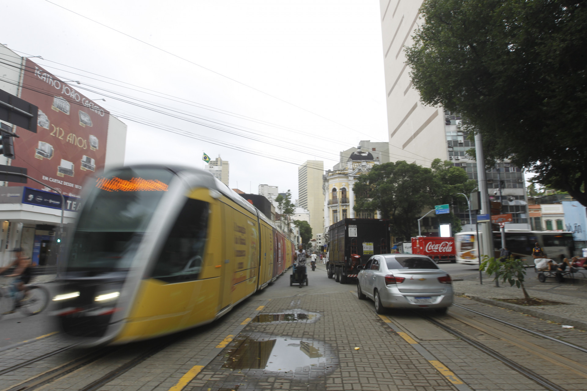 Movimentação no Centro do Rio de Janeiro, nesta quarta-feira (17). - Reginaldo Pimenta/Agência O Dia