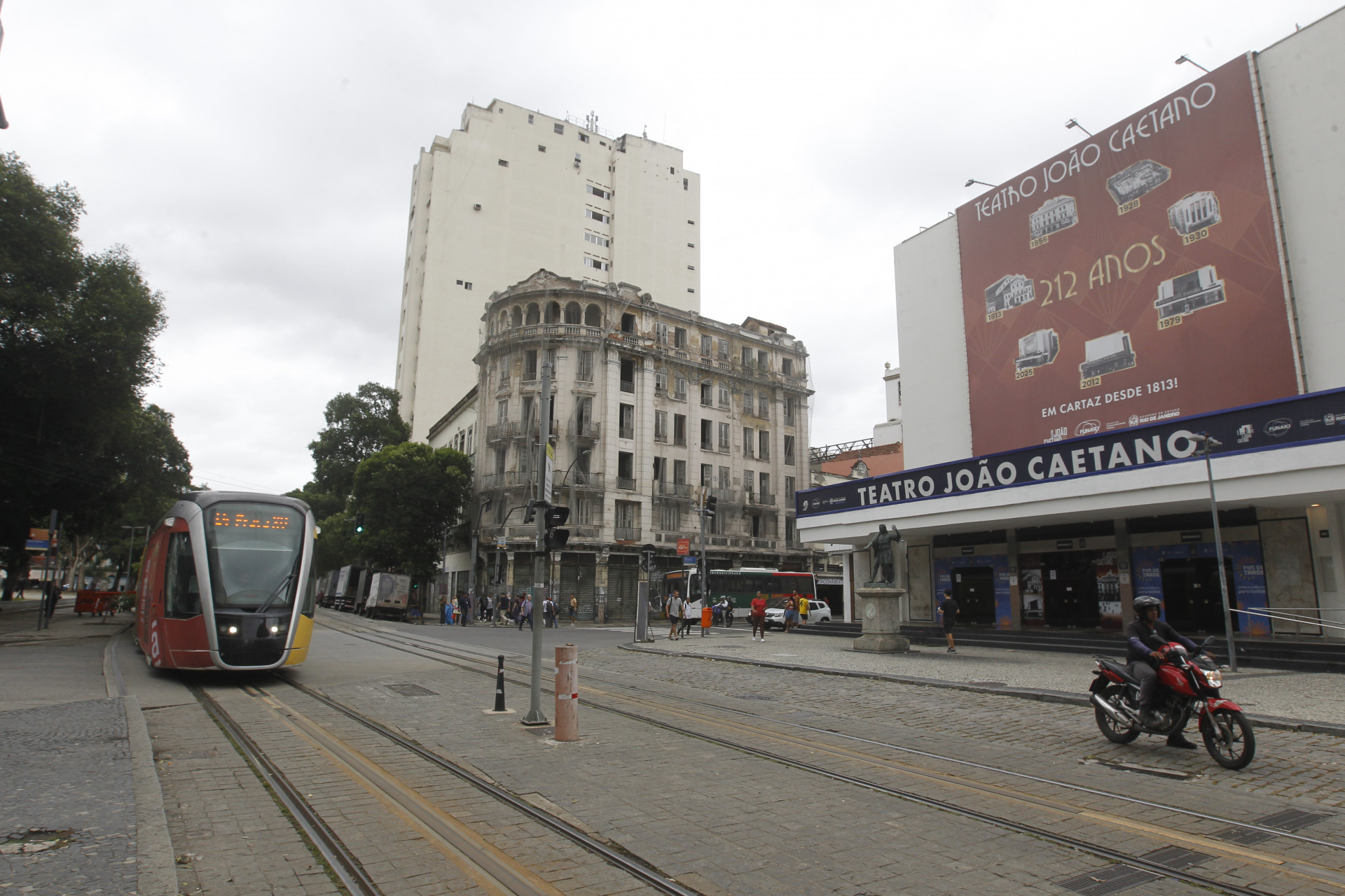 Movimentação no Centro do Rio de Janeiro, nesta quarta-feira (17). - Reginaldo Pimenta/Agência O Dia