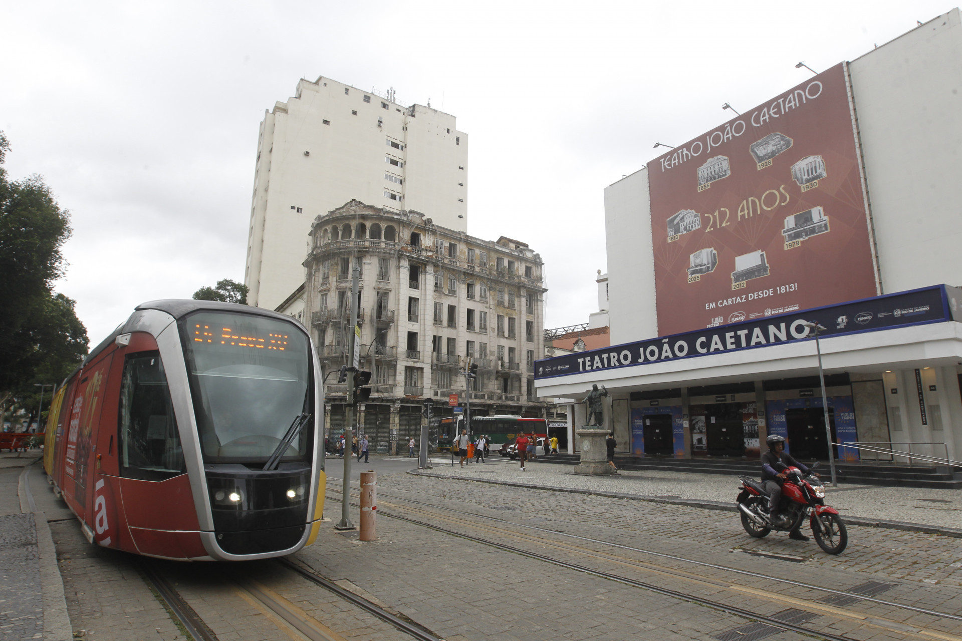 Movimentação no Centro do Rio de Janeiro, nesta quarta-feira (17). - Reginaldo Pimenta/Agência O Dia
