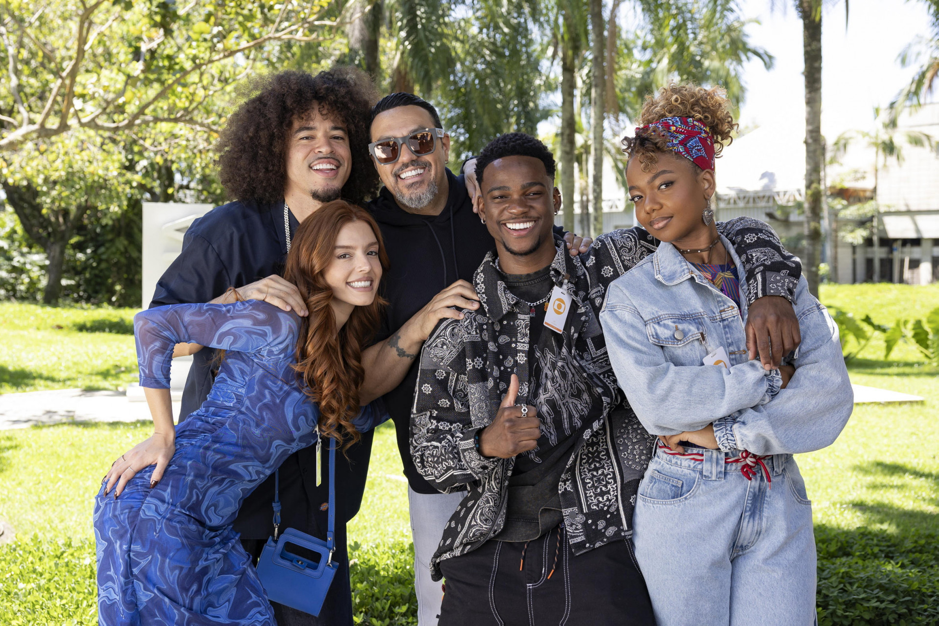 Ryan (L7nnon), Kami (Giovanna Lancellotti), Belo, Dara (Cecília Chancez) e Jeff (Faíska Alves) nos Estúdios Globo. - TV Globo / Manoella Mello