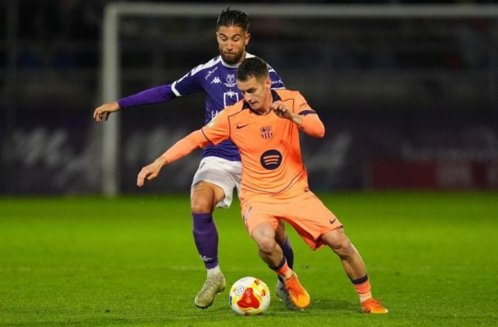 Oponente do Barcelona chana a aten&ccedil;&atilde;o por semelhan&ccedil;a com S&eacute;rgio Ramos