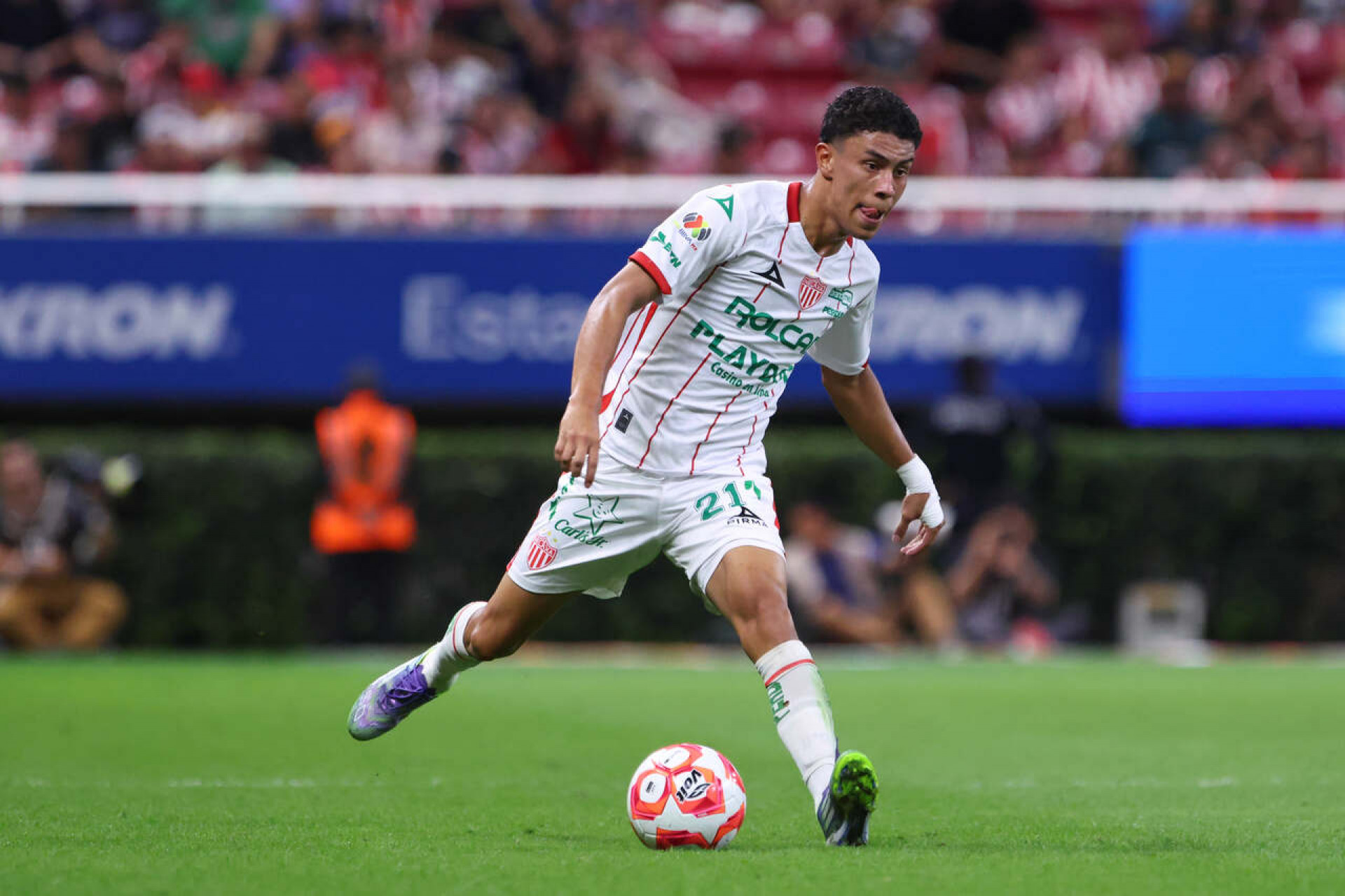 Vasco faz oferta por Johan Rojas, do Monterrey, do M&eacute;xico