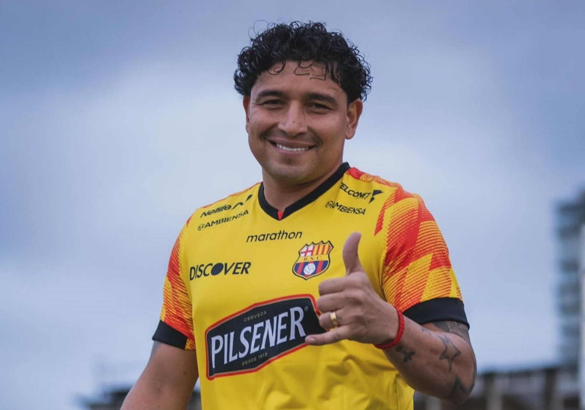 Ex-Fluminense, Pineida &eacute; assassinado em Guayaquil