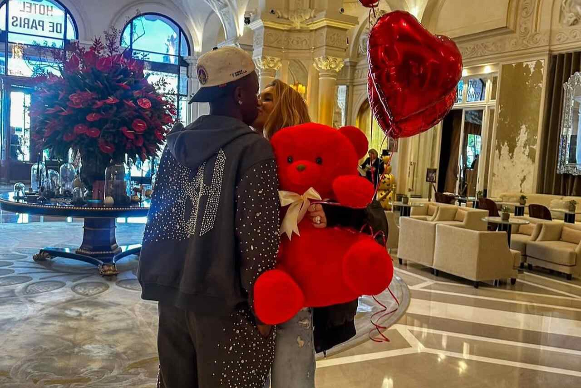 Paternidade, pol&ecirc;micas, vida amorosa? Veja a numerologia de Vini Jr e Neymar para 2026