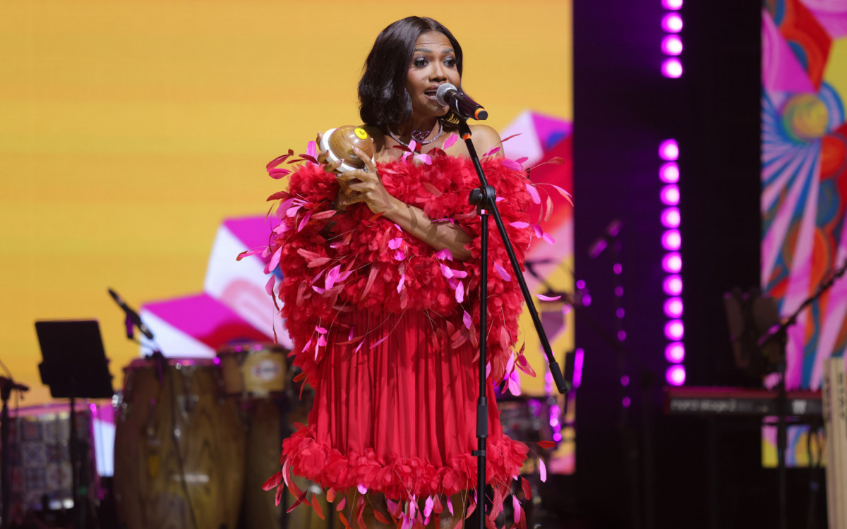 Gaby Amarantos faz show no WME Awards