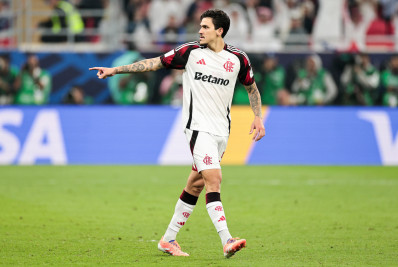 Pedro relata dor por pênalti perdido pelo Flamengo diante do PSG: 'Machuca'