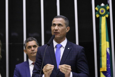 CCJ aprova projeto que proíbe prisão domiciliar em substituição à preventiva para líderes de facções