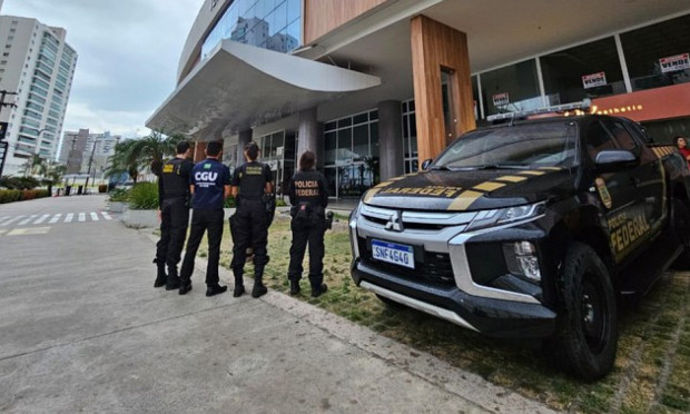 Fraude no INSS: PF faz buscas contra senador e prende número 2 da Previdência