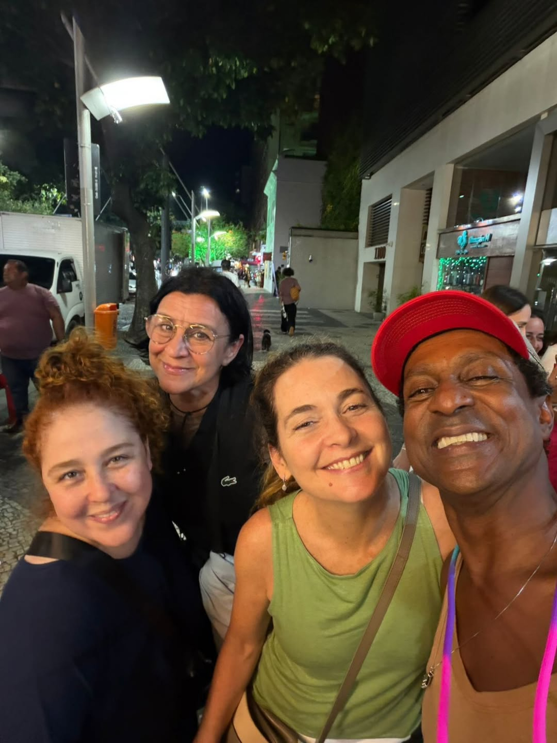 Luís Miranda abre álbum da semana ao lado de outros famosos - Reprodução / Instagram