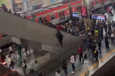 Vídeo! Acidente em escada rolante da Estação Brás deixa 13 feridos em SP