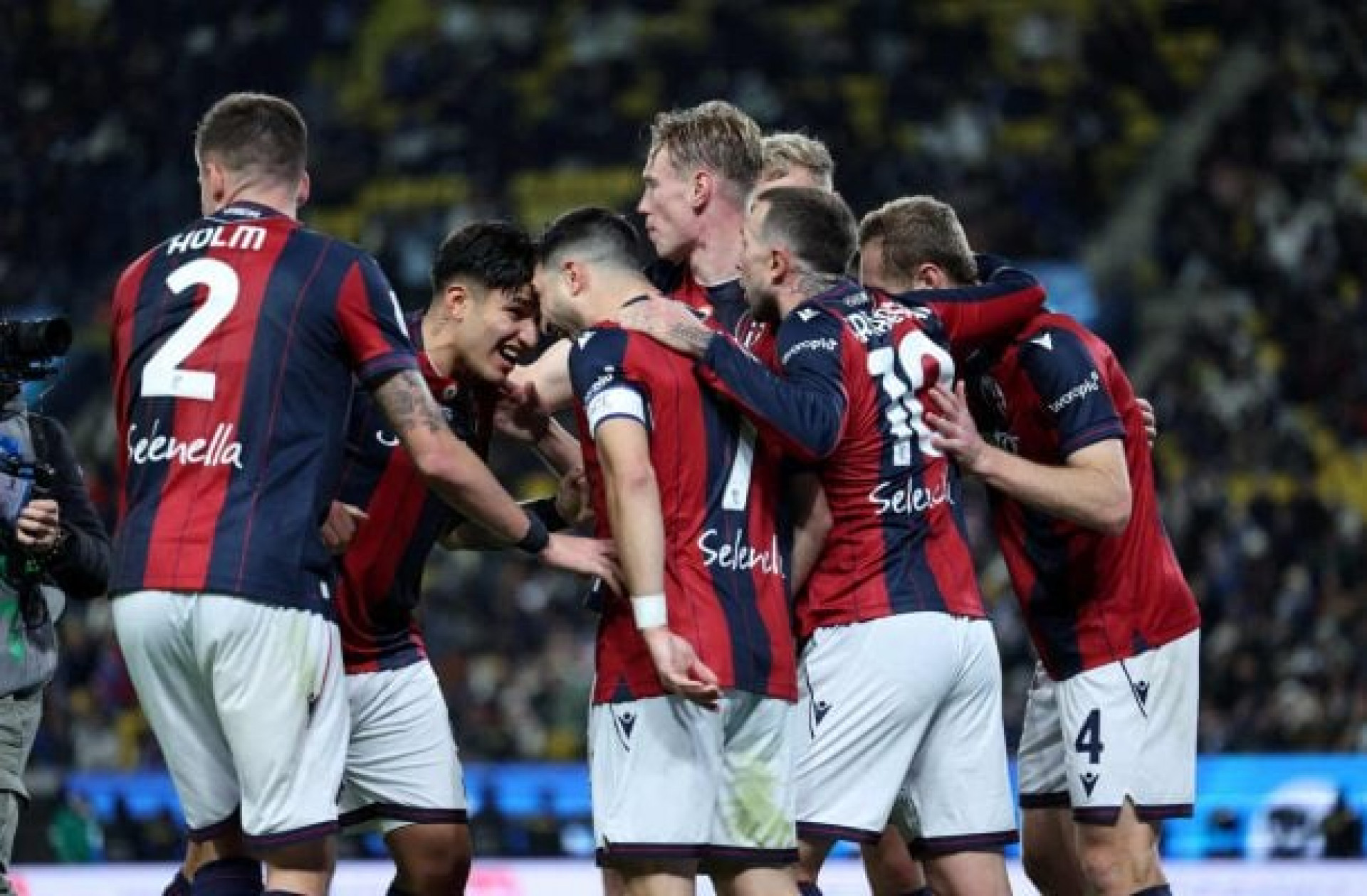Bologna vence Inter de Mil&atilde;o nos p&ecirc;naltis e vai &agrave; final da Supercopa da It&aacute;lia