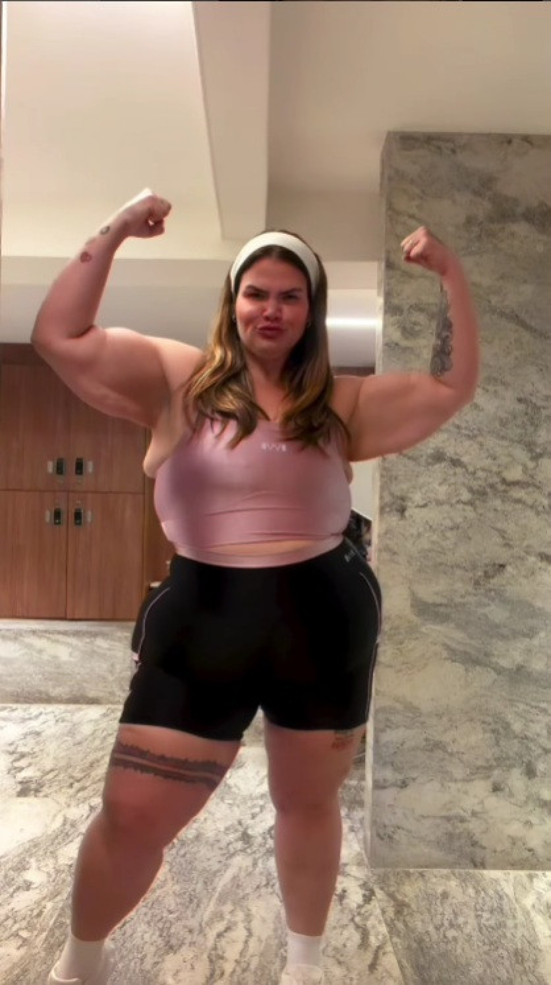 Thais Cala pronta para treinar em vídeo de 'Arrume-se comigo' - Reprodução / Instagram