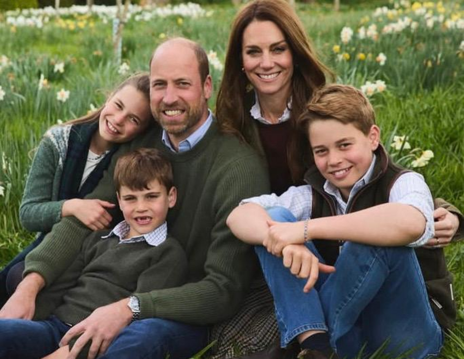 Príncipe William e Kate Middleton também divulgam foto de cartão de Nata - Reprodução/Instagram
