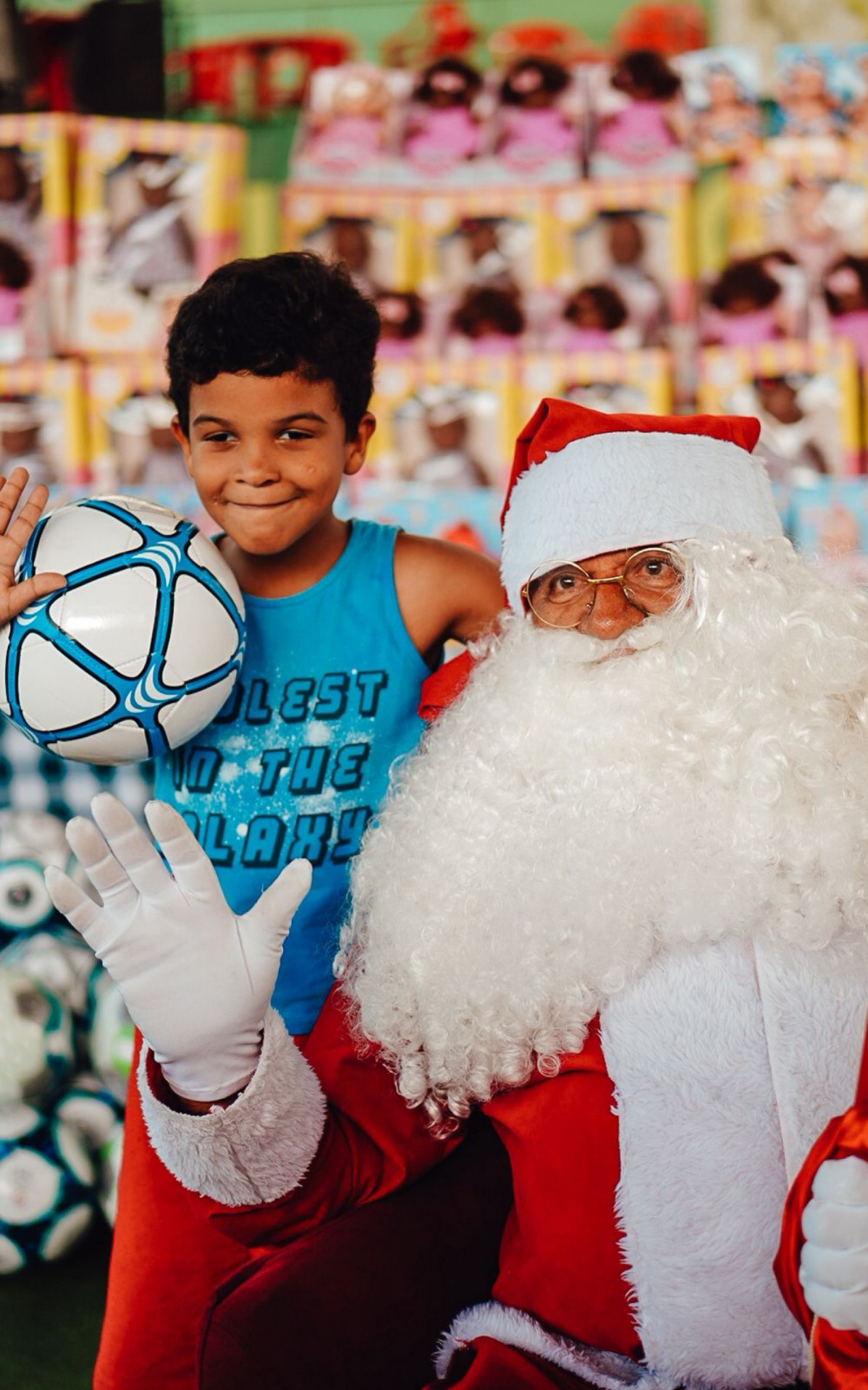 Imperatriz Leopoldinense promove ação de Natal para crianças