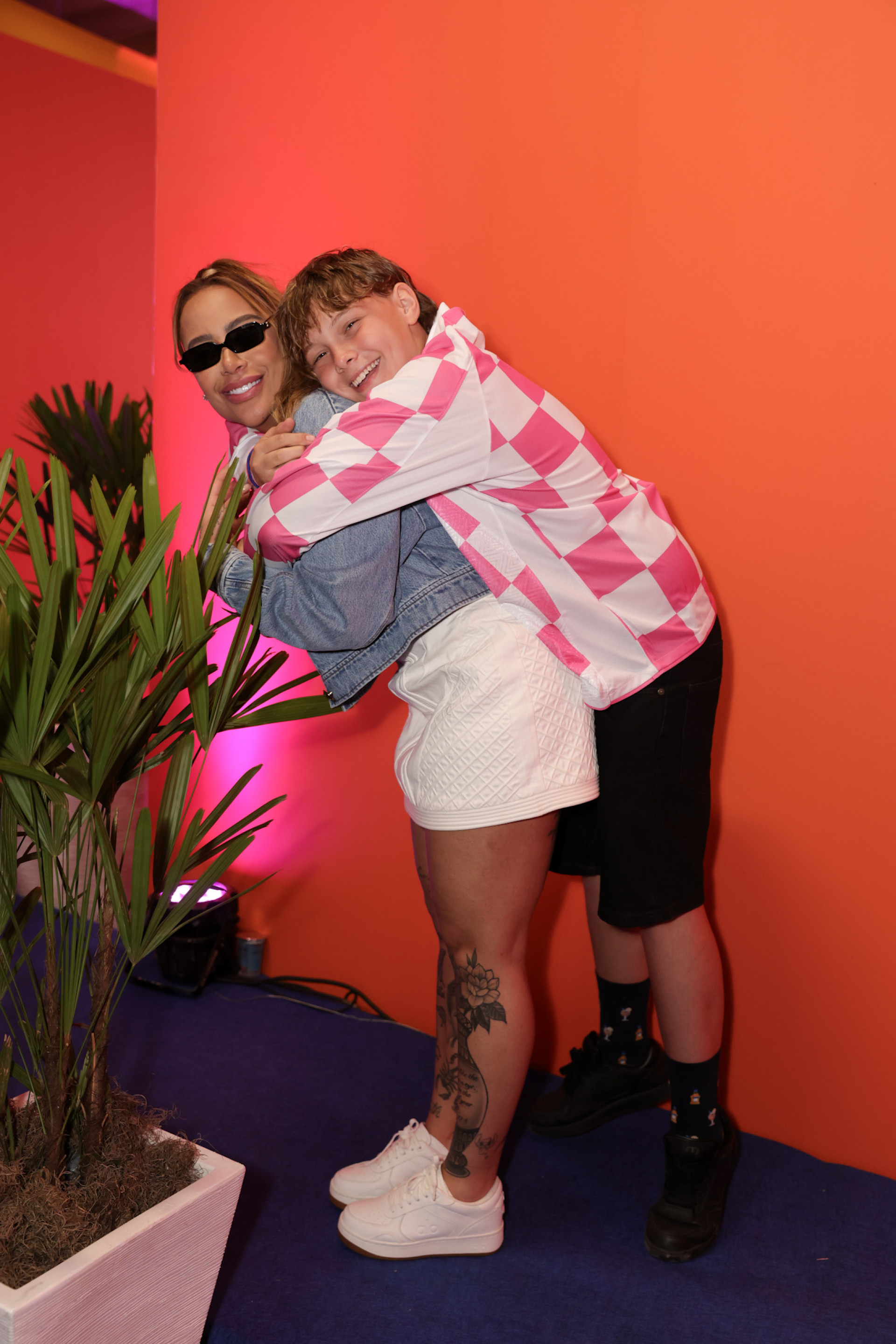 Rafaella Santos brinca com o sobrinho Davi Lucca - Reprodução/Lucas Ramos/Brazil News