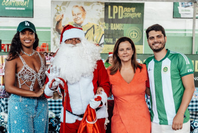 Com presença de IZA, Imperatriz Leopoldinense promove ação de Natal para crianças