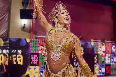  Mulher Melão brilha no Salgueiro com doçura e pulso de direção