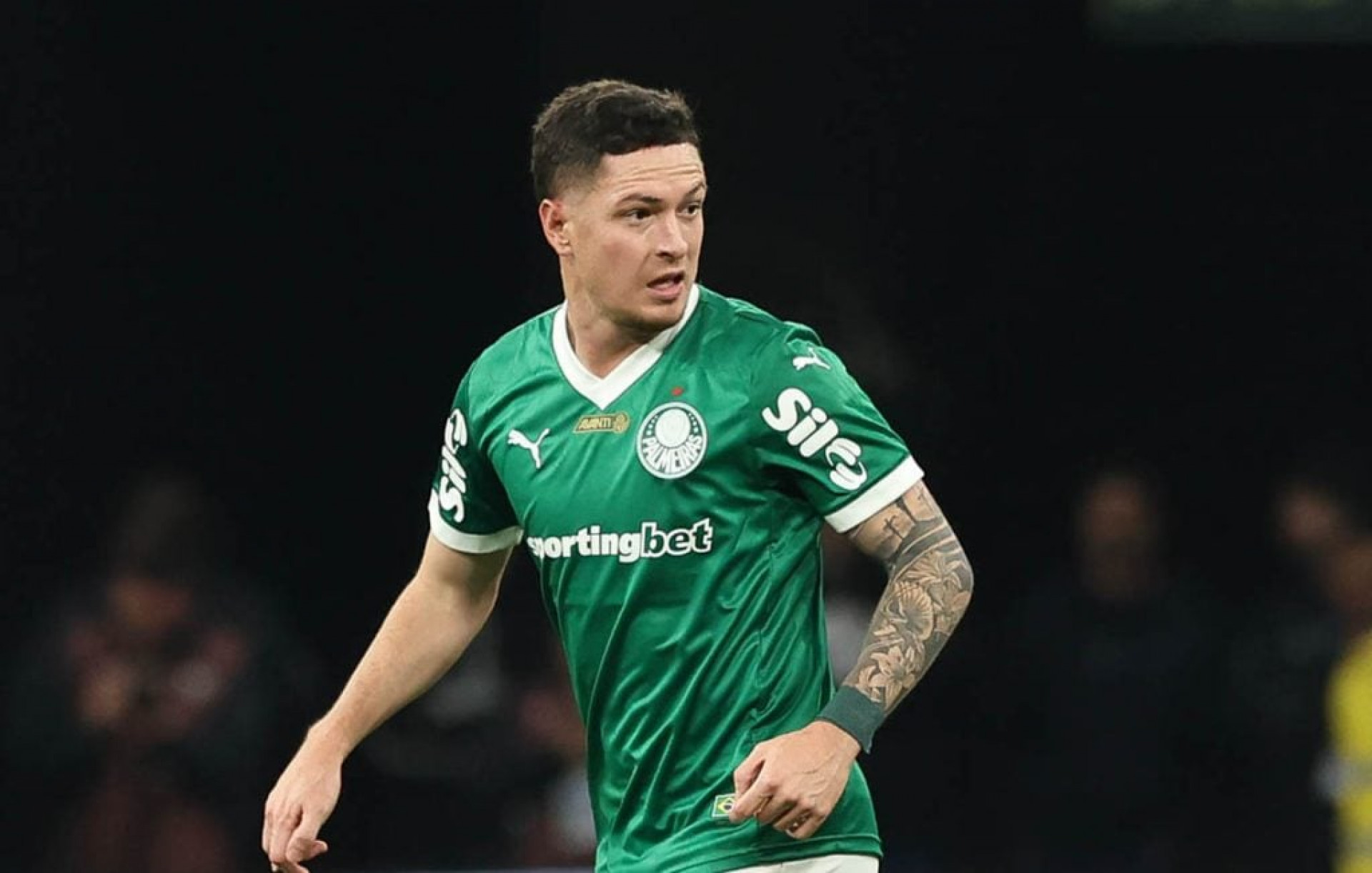 Palmeiras chega a um acordo com River Plate e vende An&iacute;bal Moreno