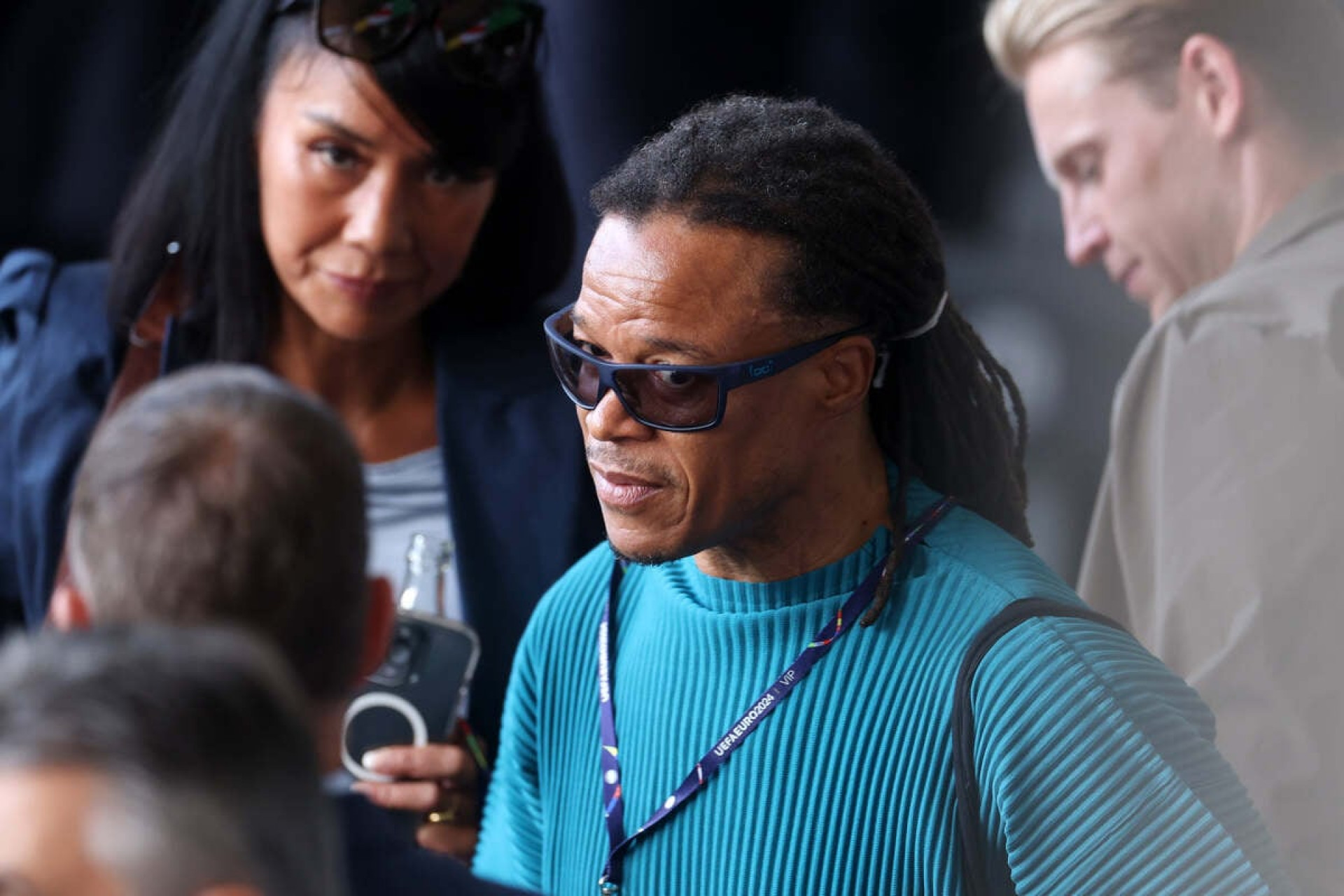 Edgar Davids &eacute; oferecido ao Botafogo, diz r&aacute;dio