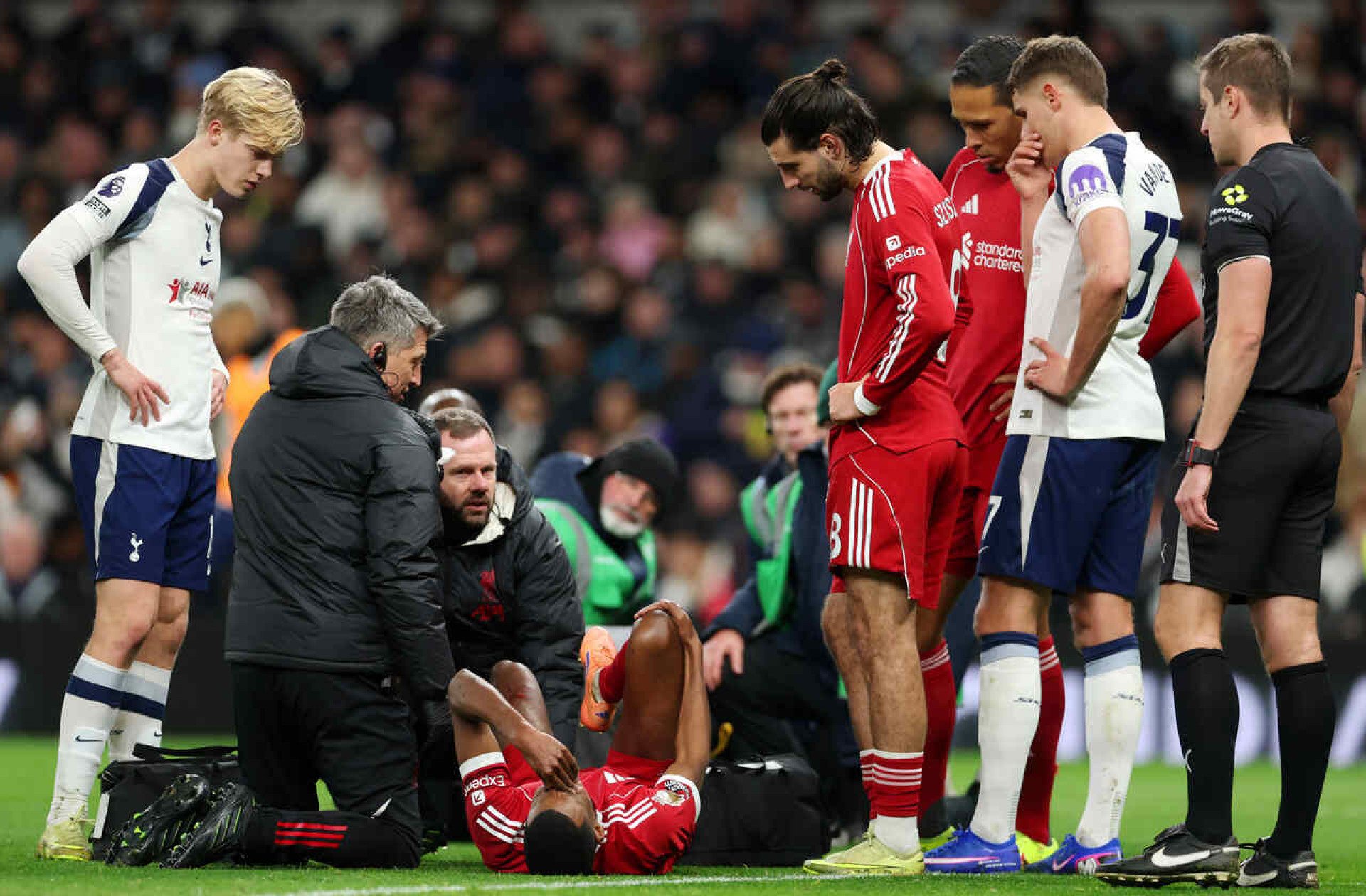 Richarlison marca, mas Liverpool vence o Tottenham pela Premier League