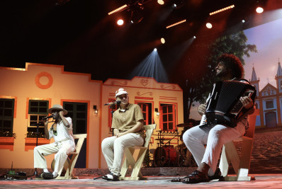 João Gomes comenta possibilidade de realizar shows da turnê 'Dominguinho' em estádios