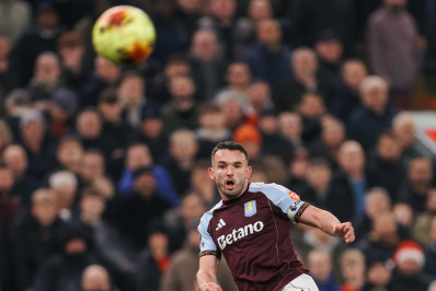 Aston Villa derrota Manchester United e enfileira sua décima vitória consecutiva