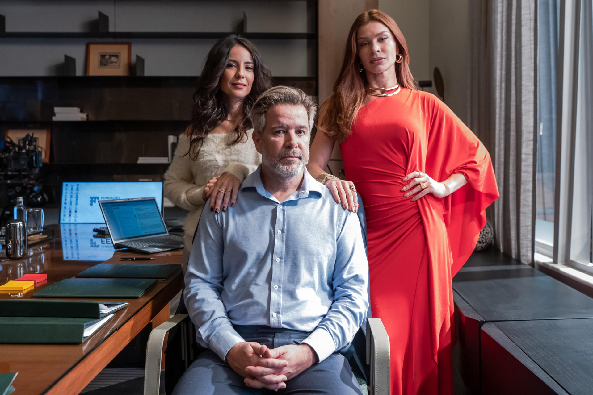 Ferette (Murilo Benício), Zenilda (Andréia Horta) e Arminda (Grazi Massafera) - Estevam Avellar / TV Globo