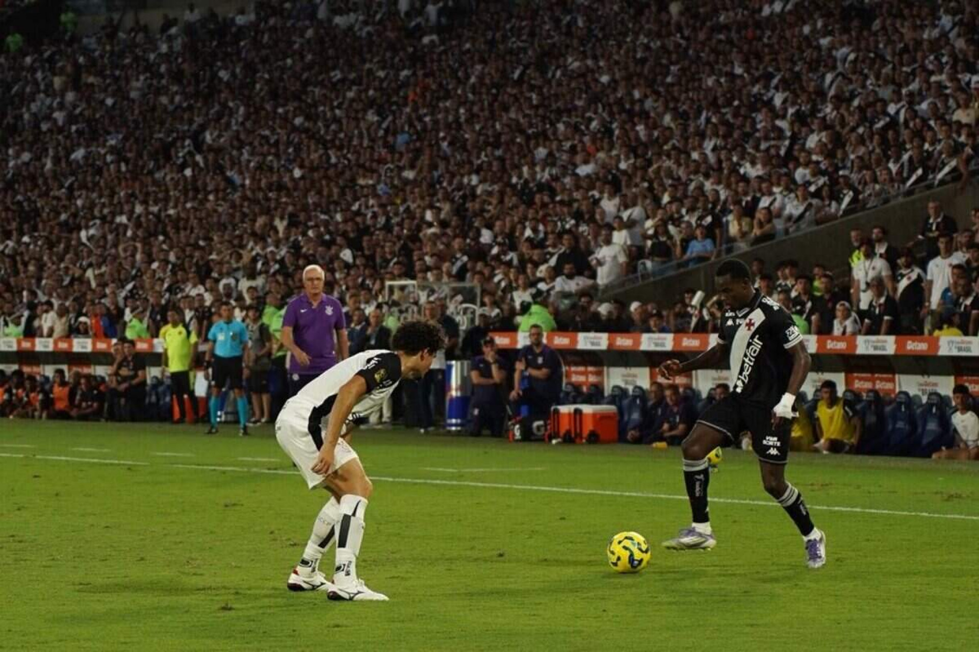 Corinthians vence o Vasco, cala o Maracan&atilde; e &eacute; tetra da Copa do Brasil