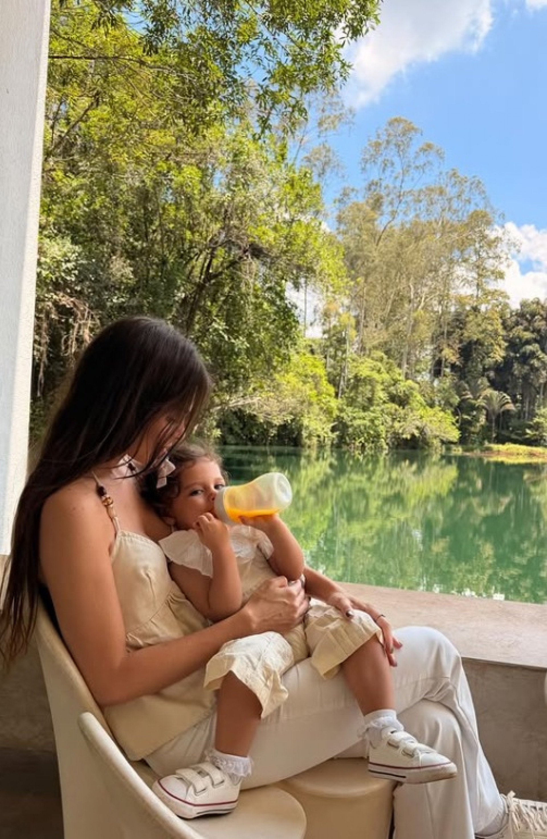 Amanda Kimberlly e Helena - Reprodução / Instagram