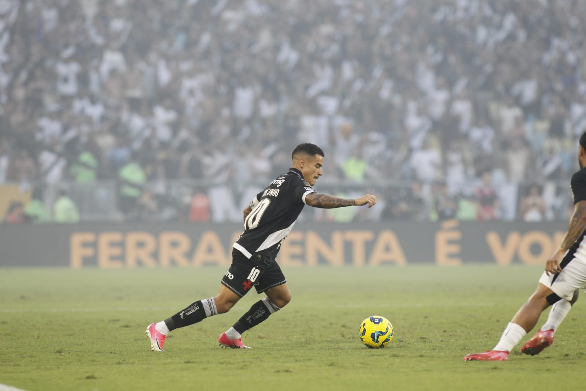 Vasco e Corinthians se enfrentaram no Maracanã - Reginaldo Pimenta / Agência O Dia