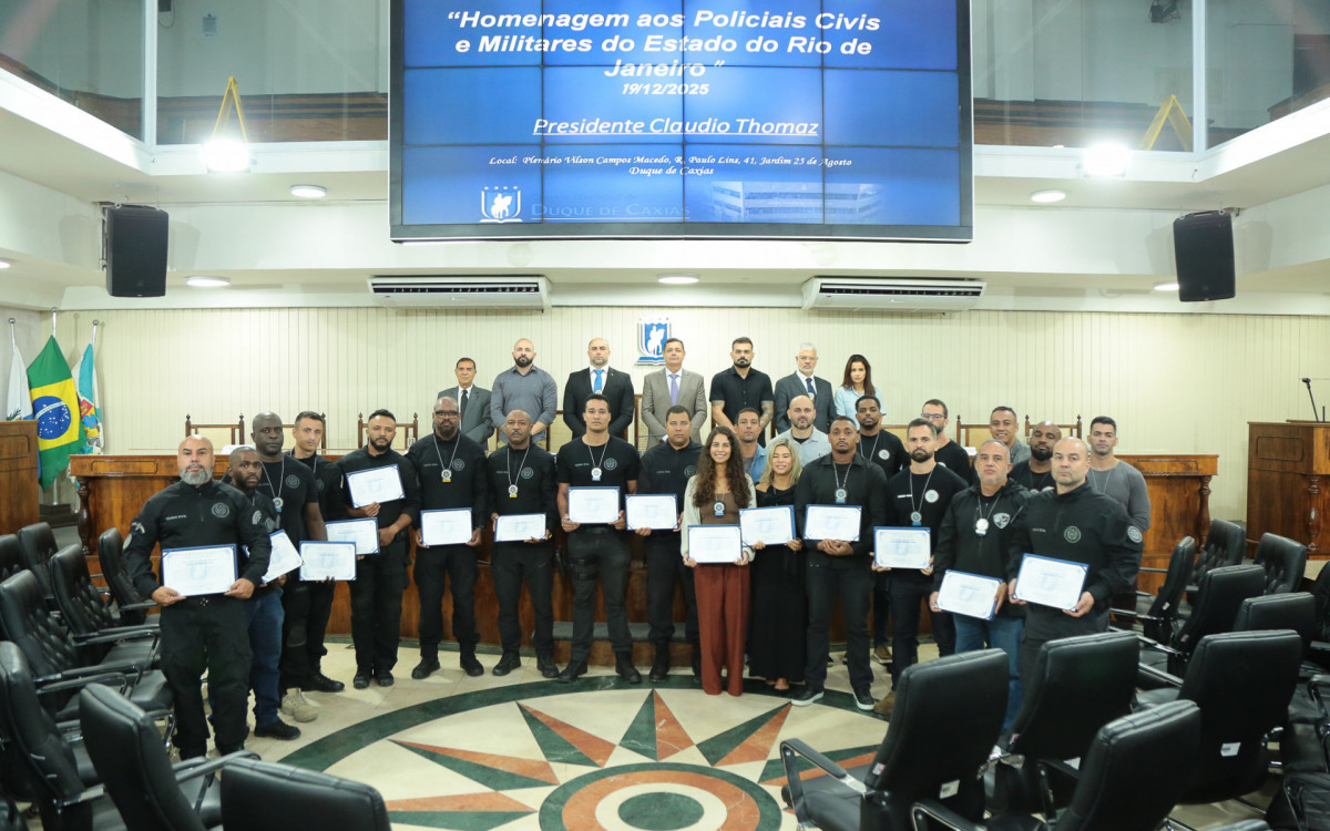 C&acirc;mara de Duque de Caxias concede honrarias a policiais civis e militares  - Art V&iacute;deo/ Victor Hugo/Divulga&ccedil;&atilde;o