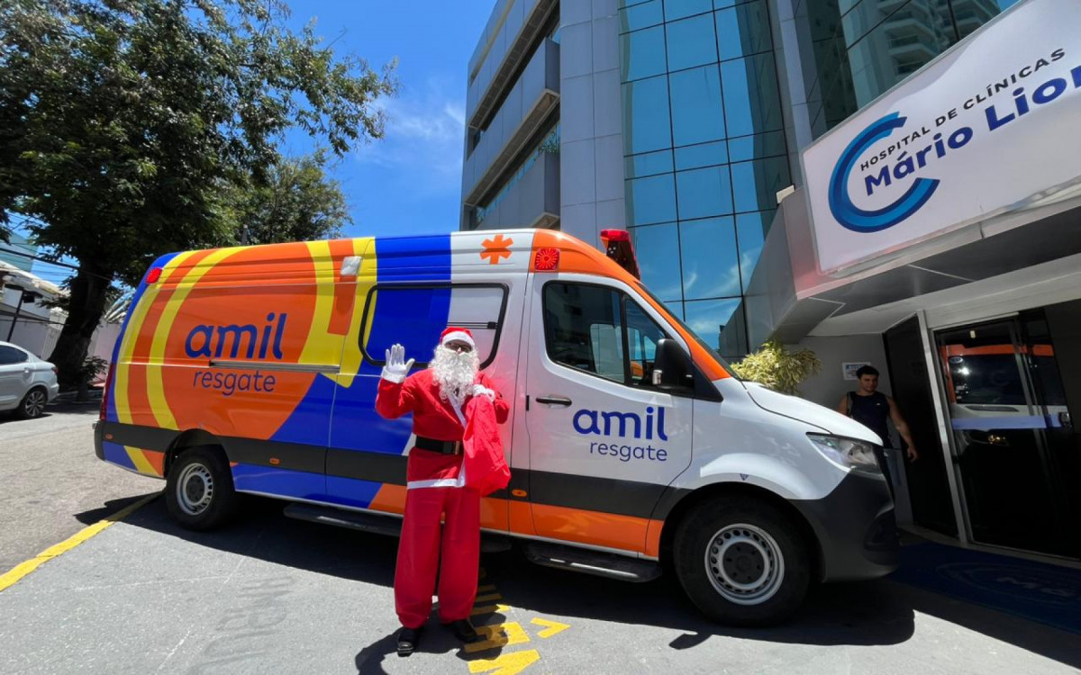 Hospital M&aacute;rio Lioni promove visita de Papai Noel para pacientes internados - Divulga&ccedil;&atilde;o