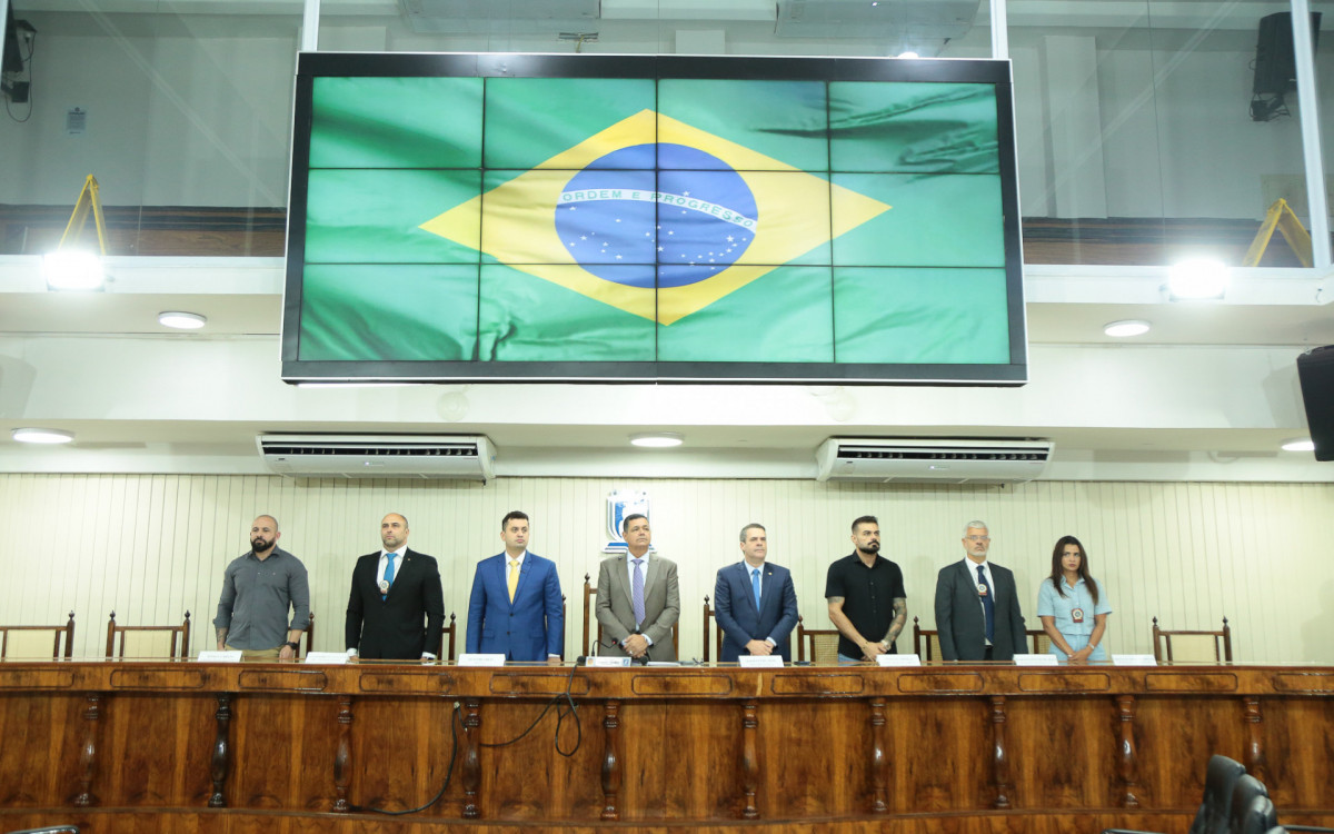 C&acirc;mara de Duque de Caxias concede honrarias a policiais civis e militares  - Art V&iacute;deo/ Victor Hugo/Divulga&ccedil;&atilde;o