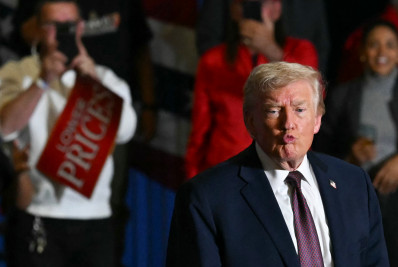 Trump nomeia emissário para a Groenlândia; Dinamarca convoca embaixador