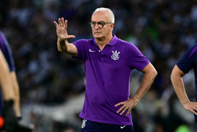 Corinthians anuncia demissão do técnico Dorival Júnior