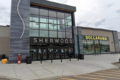 Bizarro! Papai Noel é demitido de shopping por agredir criança