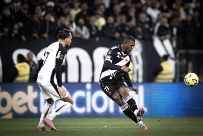 Dois jogadores do Vasco estão na seleção da Copa do Brasil