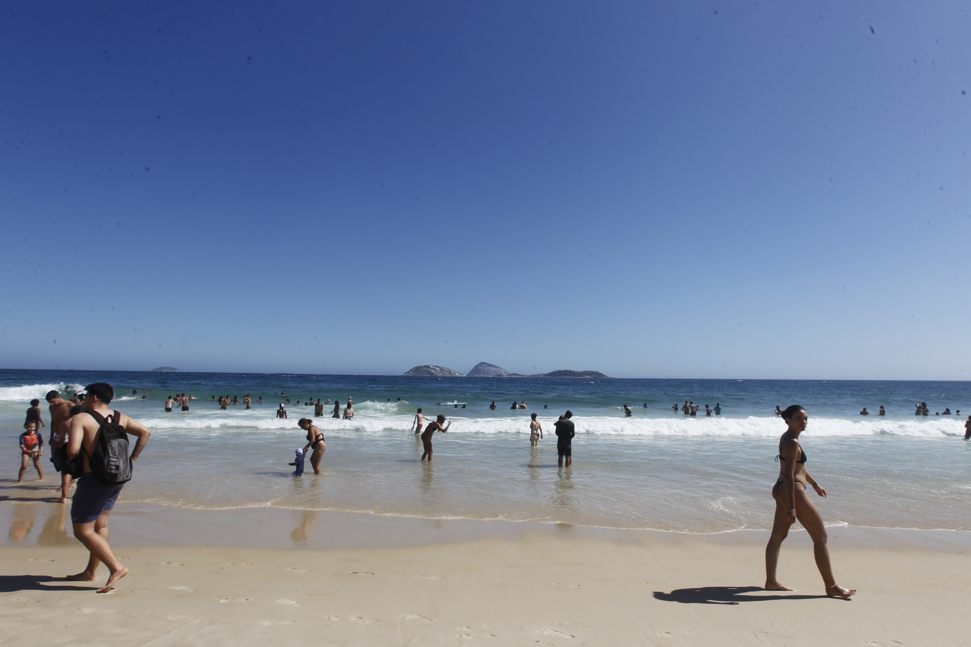 Movimenta&ccedil;&atilde;o na Praia de Ipanema e Praia do Arpoador, nesta segunda-feira (22)
 - Reginaldo Pimenta/Ag&ecirc;ncia O Dia