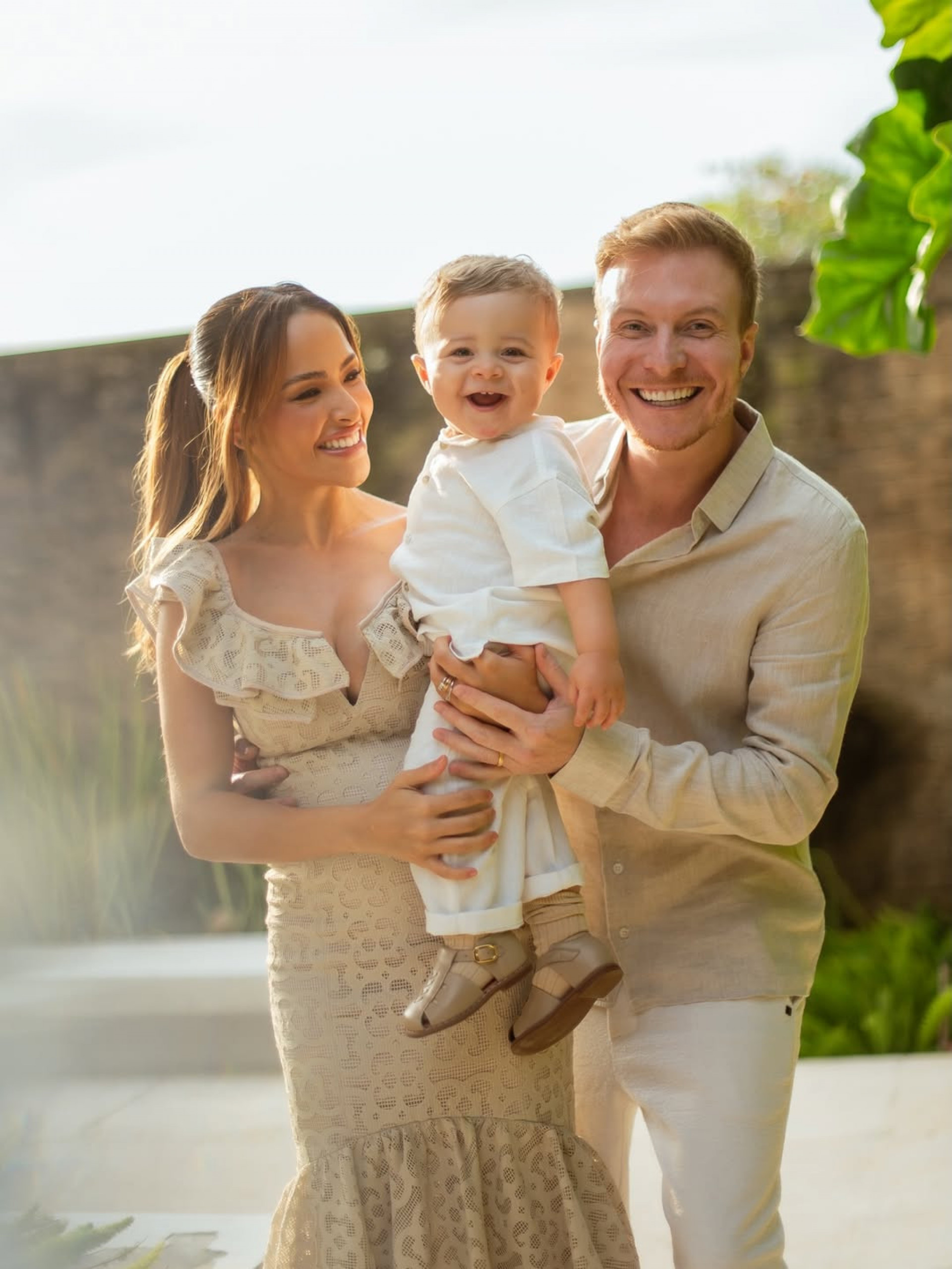 Gabi Luthai, Teo Teló e o filho Pietro - Reprodução / Instagram