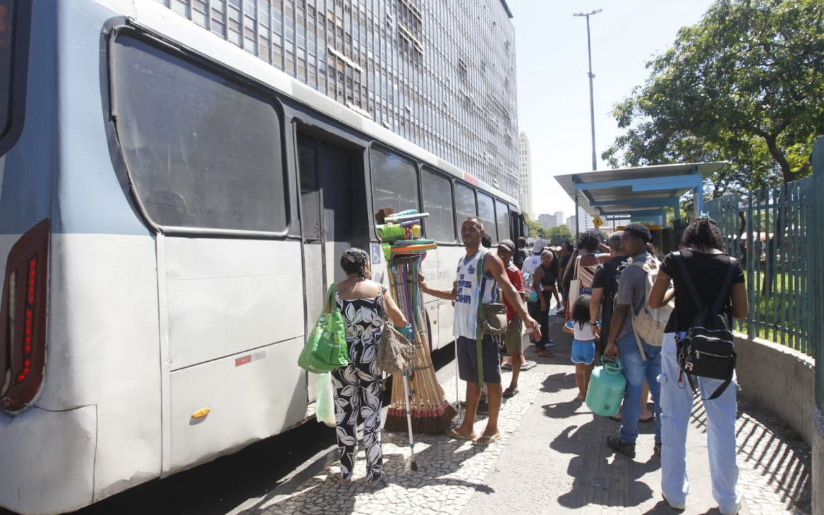 &Ocirc;nibus foi colocado para fazer a linha 309 (Central x Alvorada)